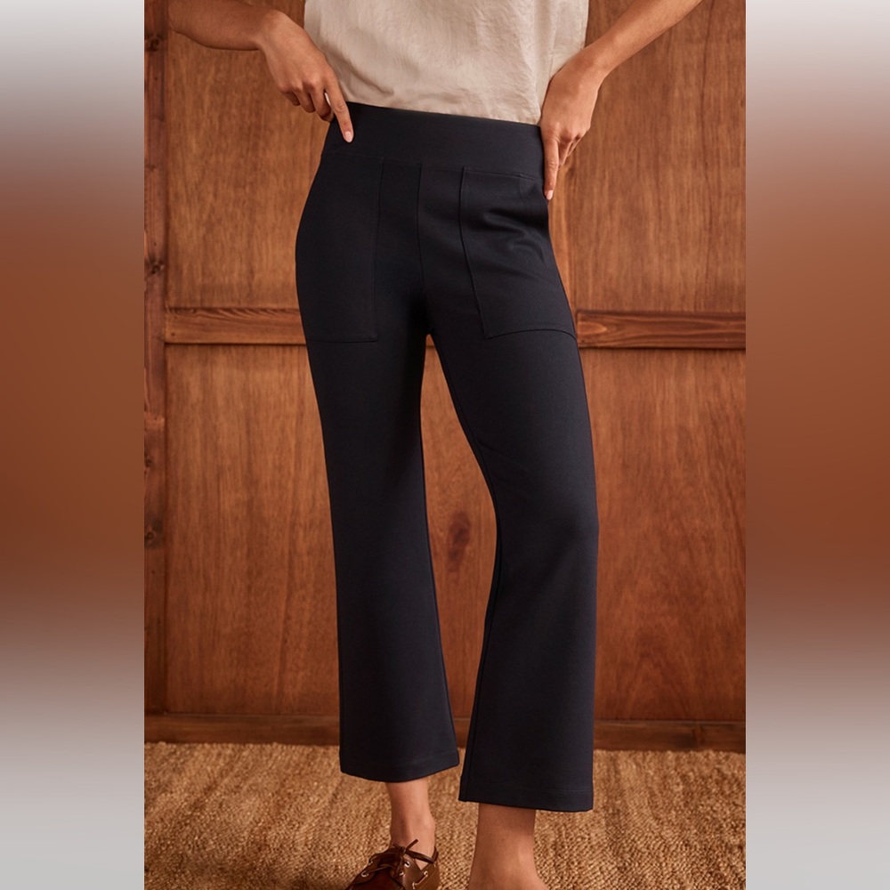 NEW CABI CHEEKY PANTS in classic navy size: S